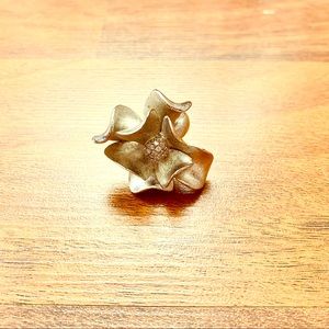 Premier Ring